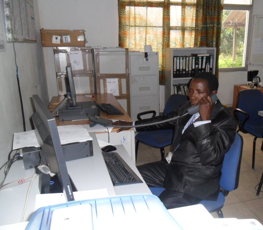 Leorobinson in his office